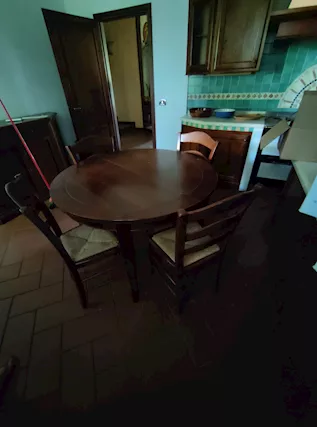 Tavolo rotondo estendibile in noce 4-8 posti