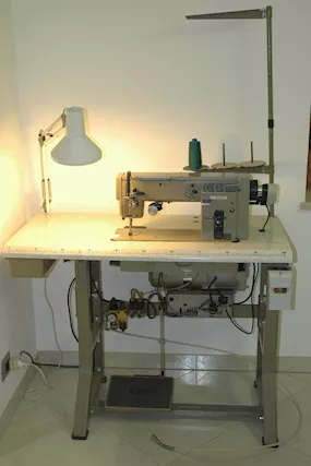 Macchina da cucire NECCHI 885-260 professionale e pneumatica