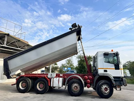 Iveco Trakker 410.Vasca