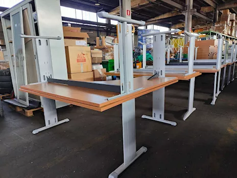 Stock scrivanie da ufficio Las