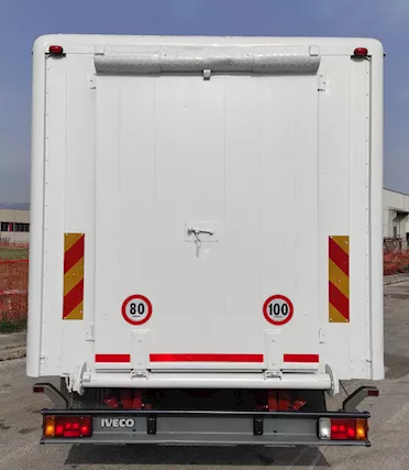 IVECO 75E15 Trasporto Animali Vivi e Bestiame Anno 1998, in ottime condizioni - Foto 2