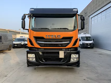 Iveco Stralis 420 E6 3 assi telaio passo 3.800 mm Anno 2017, colore ARANCIO - Foto 2