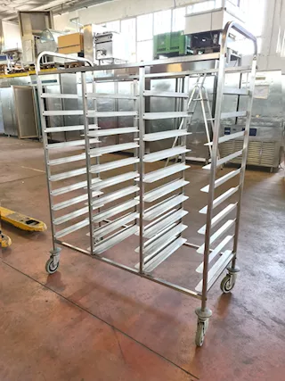 Carrello portavassoi triplo usato