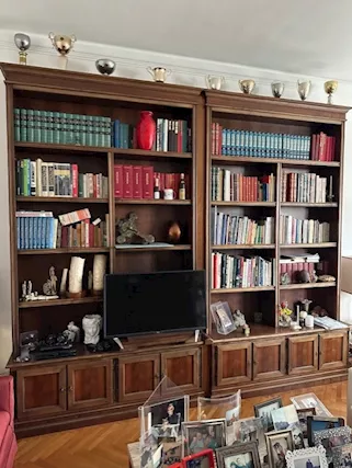 Libreria in legno massello