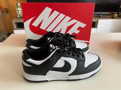 NIKE Dunk Low
