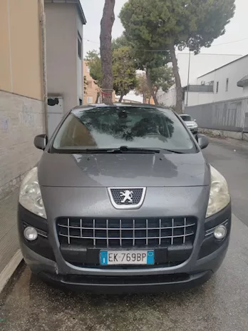 Peugeot 3008 1.6 HDI 110 CV con passaggio di proprietà