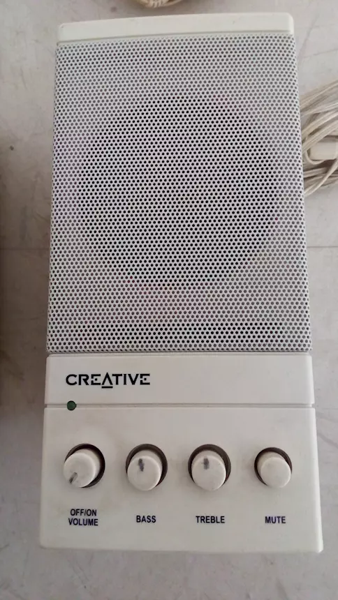 Foto 2 Casse Creative amplificate 2.1 per PC o altri dispositivi di