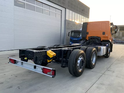 Iveco Stralis 420 E6 3 assi telaio passo 3.800 mm Anno 2017, colore ARANCIO - Foto 6