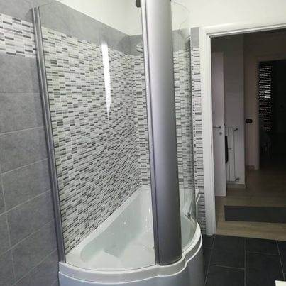 Copertura Per Vasca Da Bagno Pieghevole | 70x170 Cm, In PVC | Impermeabile, Tiene Caldo L'Acqua | Usabile Come Vassoio O Ripiano