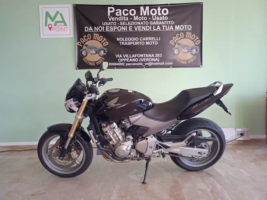 Honda - Hornet 600
