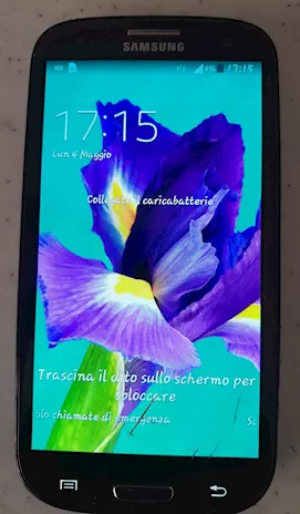 Samsung GT-I9300 Galaxy S3 funzionante per ricambi o riparare