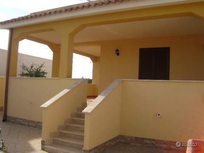 Triscina villa 5 vani con giardino e garage