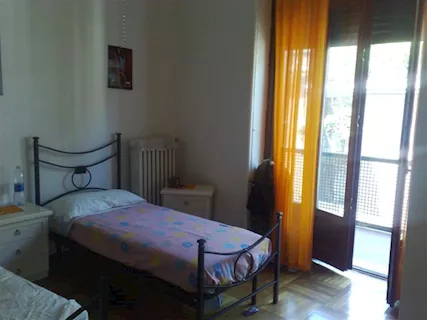 Due posti letto nella stessa camera solo ragazze Piola