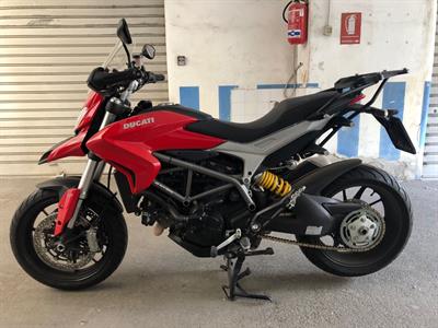 Ducati Hyperstrada 821 - Anteprima 1