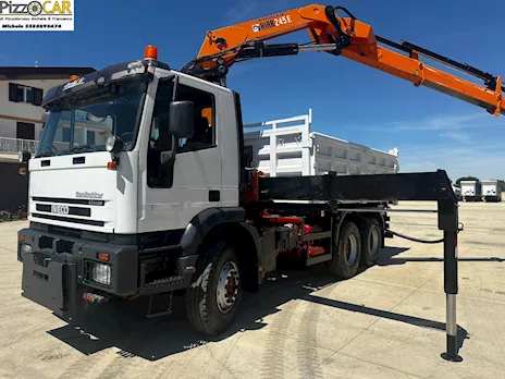 Eurotrakker 380E44 Cursor ribaltabile e gru Hiab