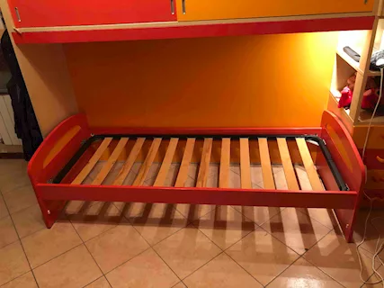 Letto singolo con rete a doghe e materasso Eminflex