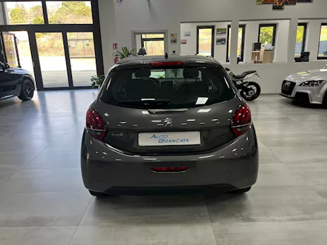 Peugeot 208 5p 1.2 PureTech GPL 82 CV Anno 2017 Km 139000, unico proprietario - Foto 6