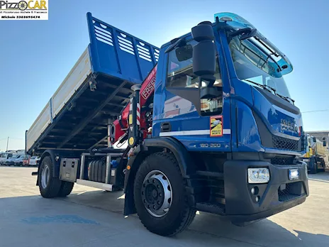 Eurocargo 180-250 ribaltabile e gru Fassi