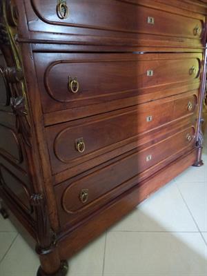 Cassettiera della nonna in ottimo stato