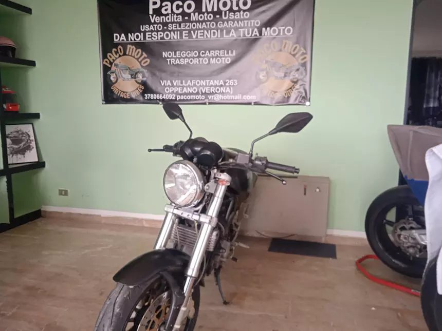 Ducati Monster 750