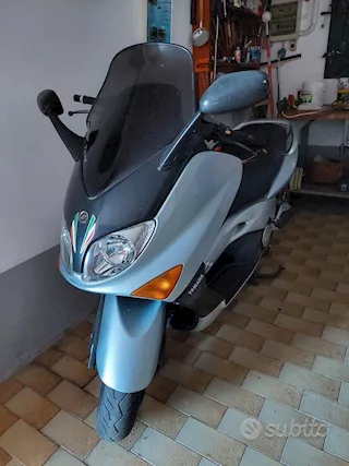 Yamaha T-Max - 2001 - Anteprima 1