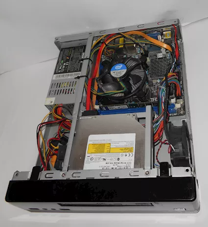 Desktop di marca Gigabyte Chassis, prezzo non trattabile - Anteprima 6