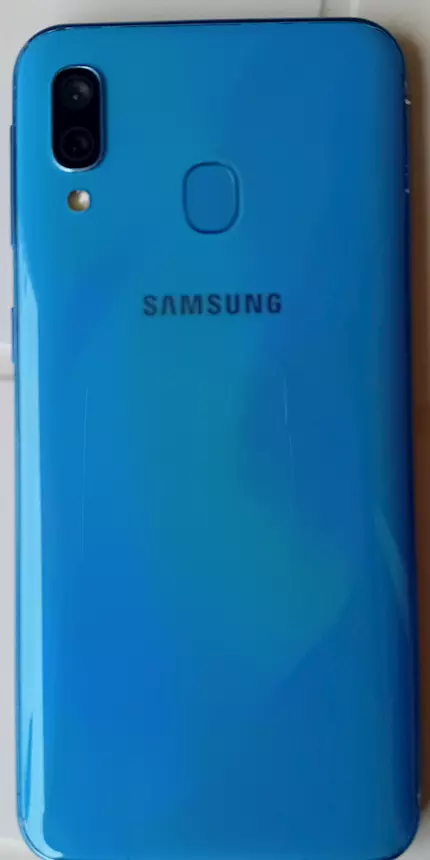 Samsung A40 , 32GB, Sbloccato, dual sim, con custodia