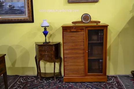 Schedario-classificatore serrandina e vetrina stile inglese