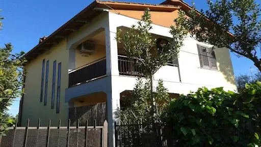 Terranuova Traiana villetta indipendente unifamiliare