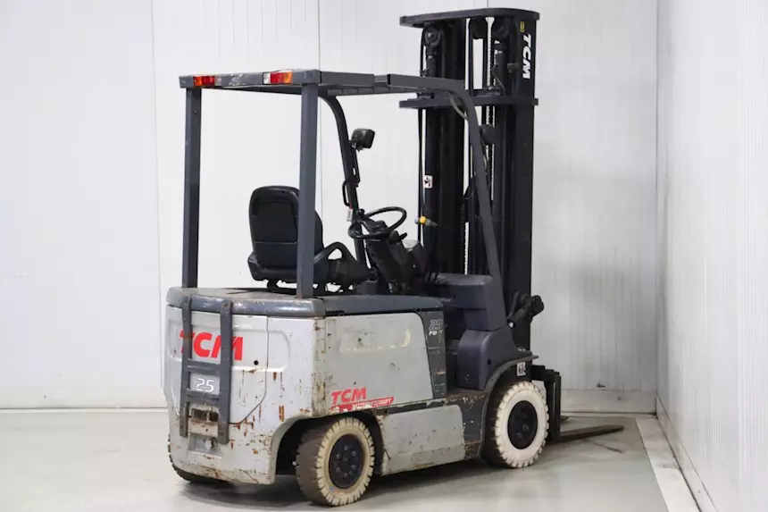 Foto 4 Carrello elevatore elettrico da 2500 kg