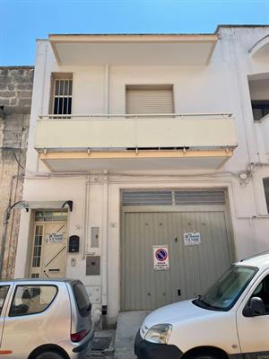 Casa indipendente in San Donaci BR alla Via Oberdan