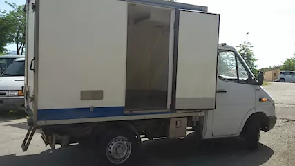 Autocarro frigo Marca MERCEDES 311 CDI - Foto 4