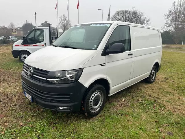 Trasporter Anno 2018, marca VOLKSWAGEN