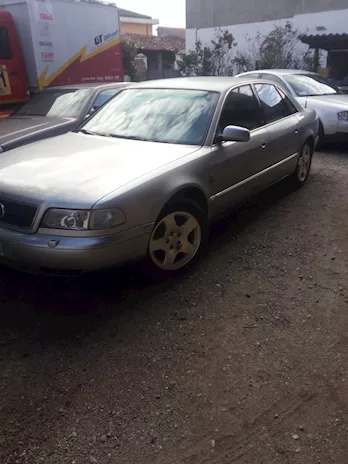 Audi A 8 - Anno 1996 mese febbraio cilindrata