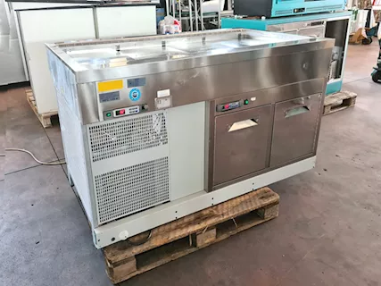 Tavolo refrigerato per bevande da bar usato