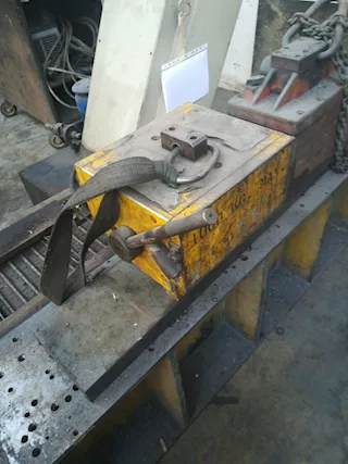 Calamita 1000 KG usata