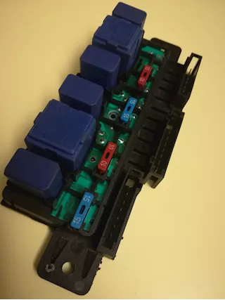 Centralina Sotto il Sedile Modello city-coupé/city-cabrio, come nuova - Anteprima 1