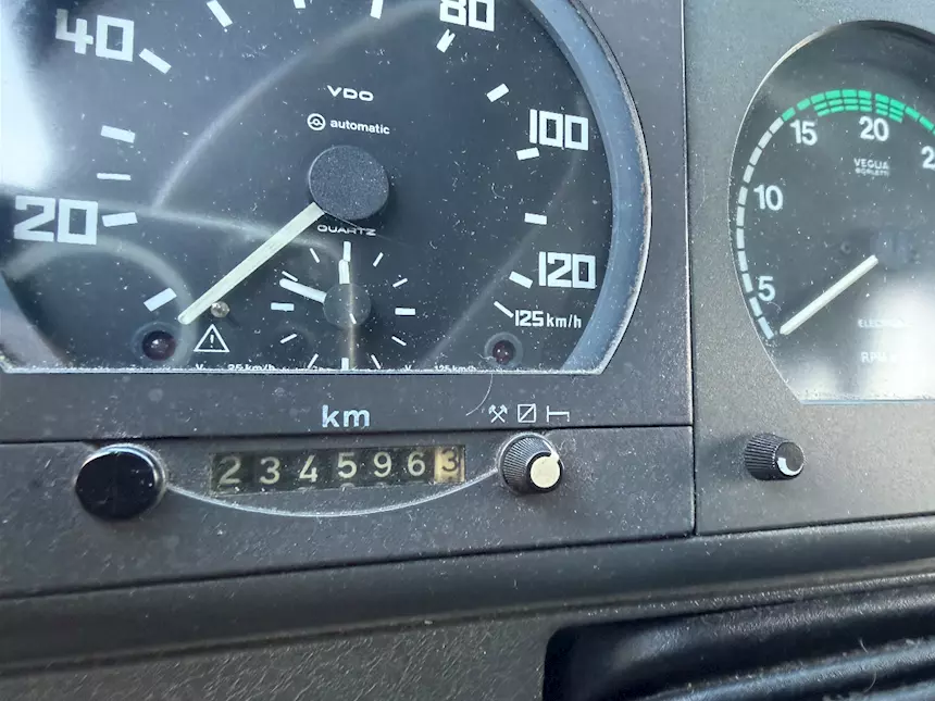Foto 9Scuolabus Marca Iveco 100 e 18 Cacciamali Anno 1997 Km 234000