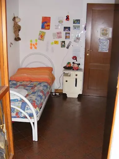 Cameretta con bagno p.zza d'Armi - Anteprima 1