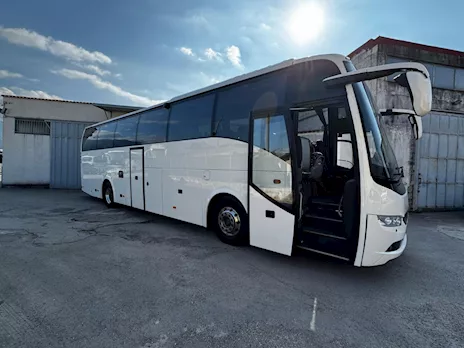 Volvo 9700 - 53 posti