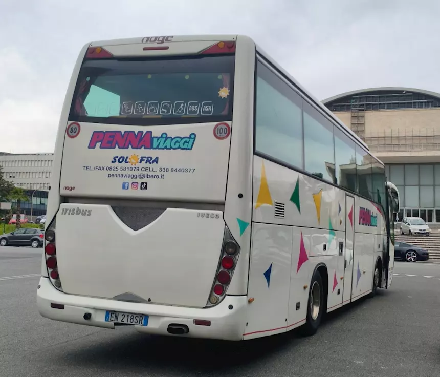 Foto 2Noge 55 posti Marca Iveco Anno 2004 Euro 3, ottime condizioni
