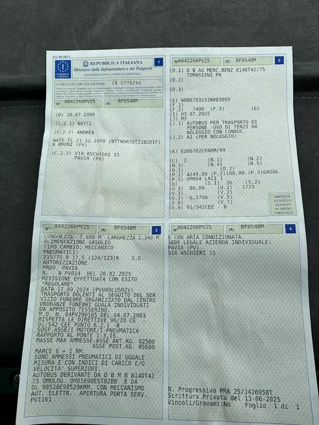 Foto 3Vendo autobus Mercedes Anno 1999 Km 75000 Euro 2, in ottime condizioni