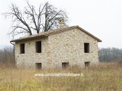 Casale a Massa Martana