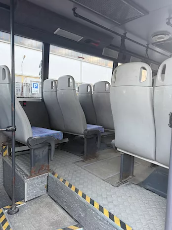 Minibus Beluga posti 23+16+2 Marca Mercedes Anno 2007 Euro 4 - Anteprima 6