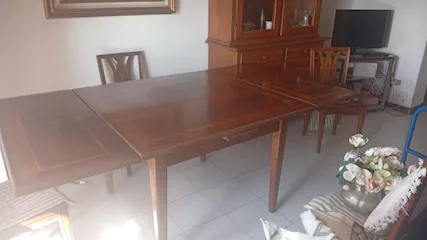 Tavolo e 4 sedie
