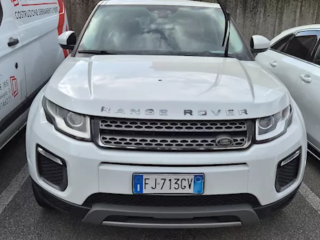 Range Rover Evoque cilindrata 2000 TDI con il motore rotto, cambio manuale - Anteprima 3
