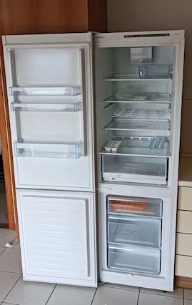 Frigorifero Bosch, Serie 4, modello KGV36NW20S/11
