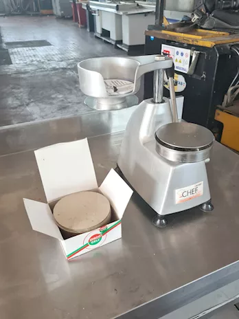 Pressacarne per hamburger Ø13 usato