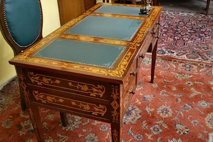 Scrivania da centro stile Luigi XVI intarsiata cm.122, in legno - Foto 6
