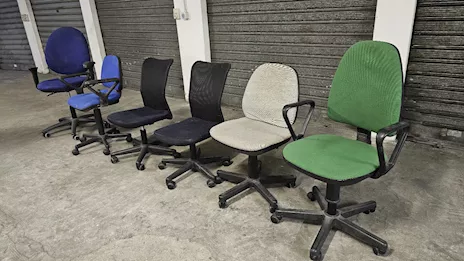 Stock di sedie con rotelle vendibili singolarmente - Anteprima 1